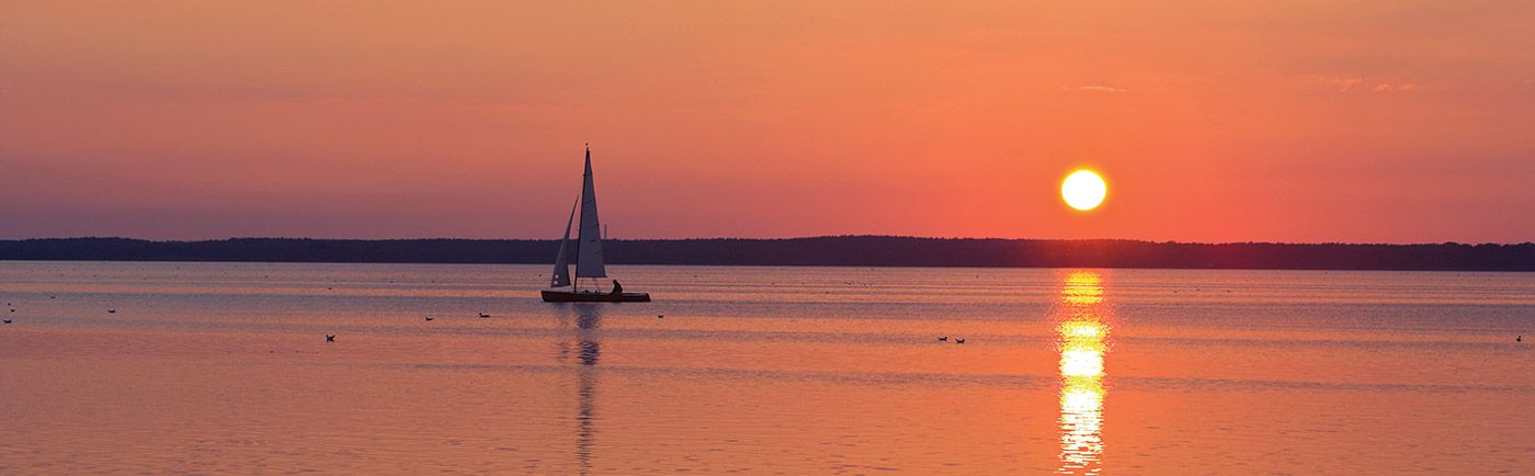 Boat coverage includes multiple discounts, several loss settlement options, and much more.